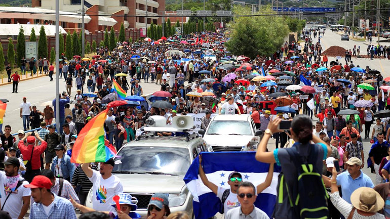 Ονδούρα: Νέα μαζική διαδήλωση εναντίον του προέδρου Ερνάντες