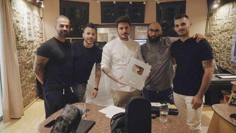 STAN Αντιπαριώτης: Η τιμητική πλακέτα που έλαβε από το YouTube!