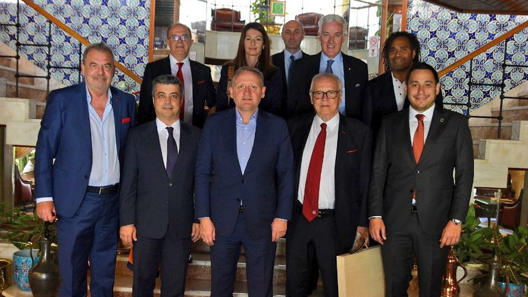 Παρέθεσε γεύμα στον Ολυμπιακό η Μπασακσεχίρ