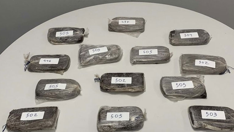 Θεσσαλονίκη: Νεαρός έκρυβε περισσότερα από έξι κιλά ηρωίνη σε πόρτα αυτοκινήτου