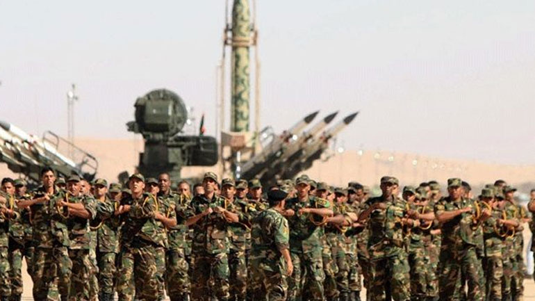 Λιβύη: Η διεθνώς αναγνωρισμένη κυβέρνηση αυξάνει τις αμυντικές δαπάνες, καθώς ο πόλεμος παρατείνεται