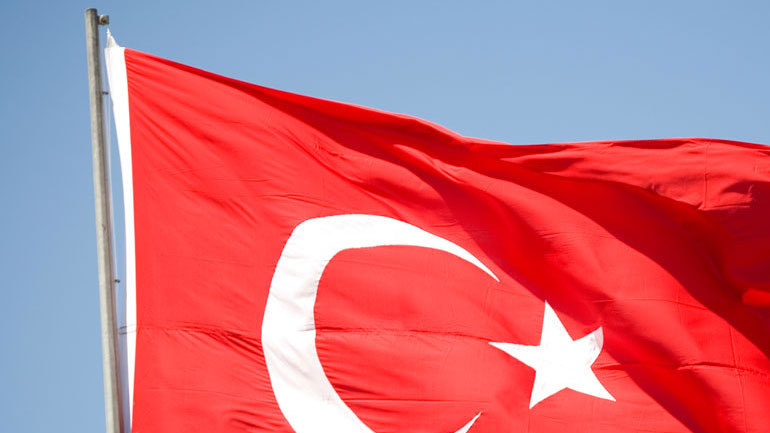 Ακάρ: Η Ουάσινγκτον πλησιάζει πιο κοντά στις τουρκικές απόψεις κατά τις συνομιλίες για μια ασφαλή ζώνη στη Συρία