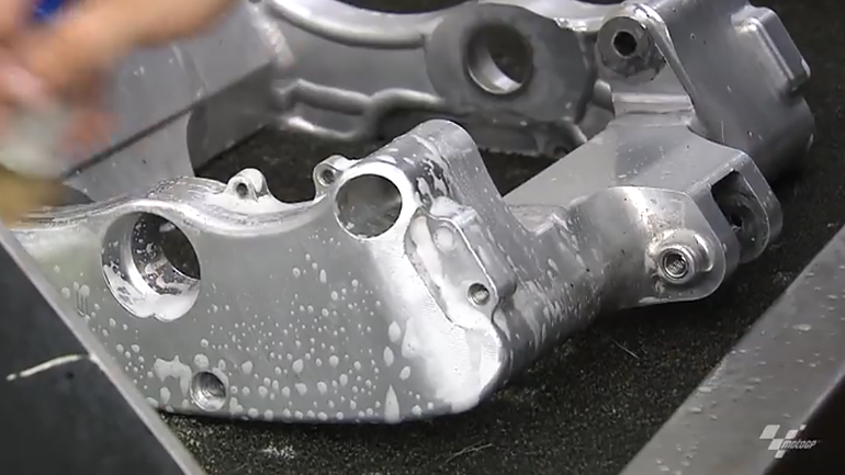 Πως πλένονται οι μοτοσυκλέτες του MotoGP; Πως πλένονται οι μοτοσυκλέτες του MotoGP;