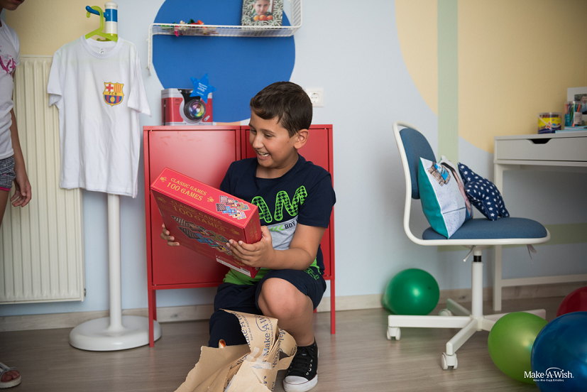 Ο Χρυσόστομος στο νέο του δωμάτιο