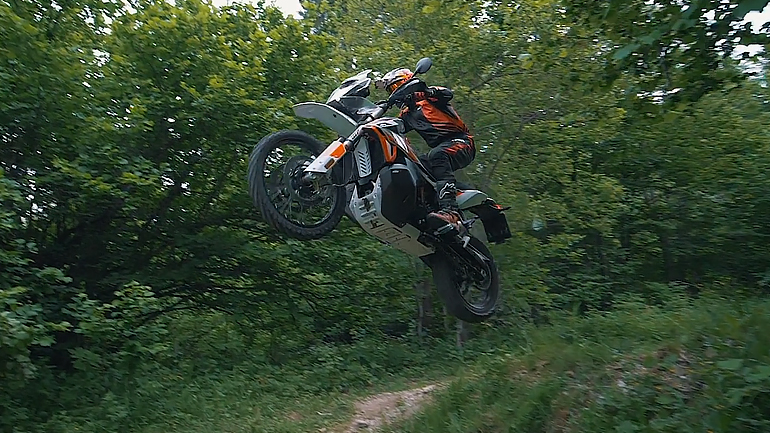 KTM 790 Adventure R Rally: Δείτε το σε δράση!