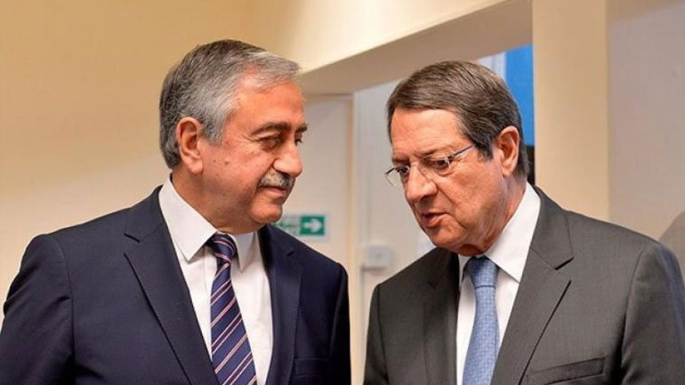 Άτυπη συνάντηση Αναστασιάδη – Ακιντζί με «φόντο» τις τουρκικές απειλές