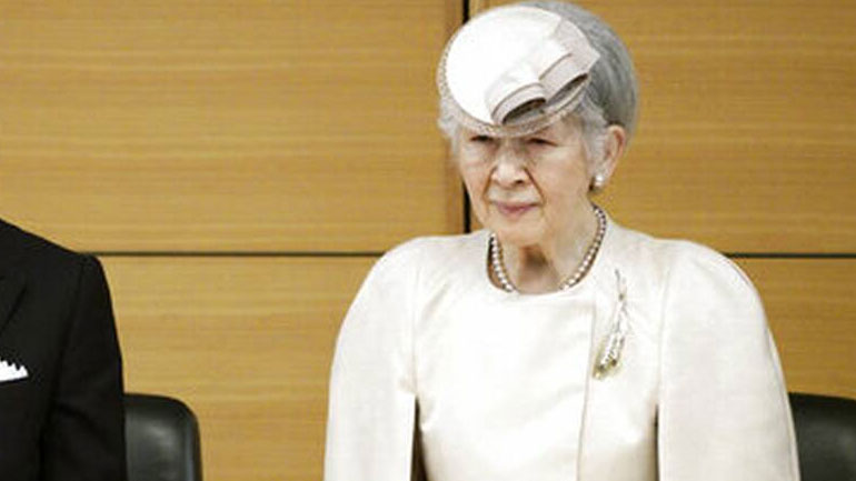 Ιαπωνία: Σε εγχείρηση για καρκίνο του στήθους θα υποβληθεί η πρώην αυτοκράτειρα Μιτσίκο