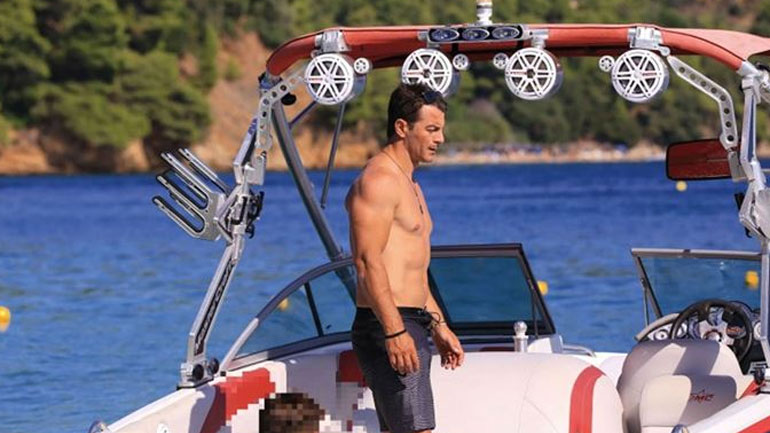 Γιώργος Αγγελόπουλος: Διακοπές στην αγαπημένη του Σκιάθο!