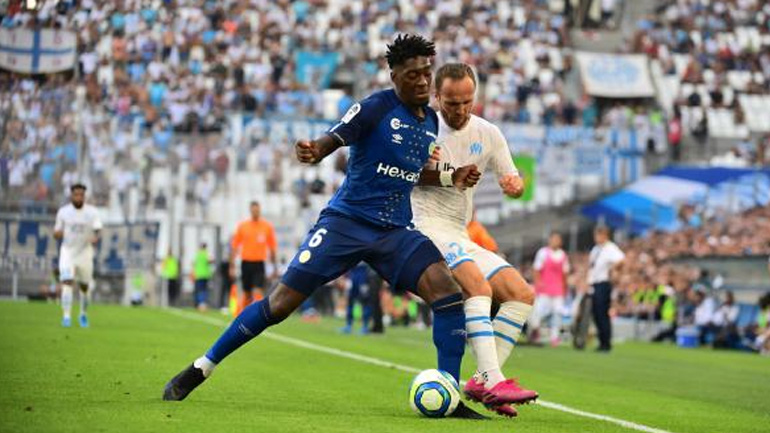 Με το… αριστερό η Μαρσέιγ, ήττα με 2-0 από τη Ρεμς