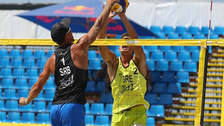 Μπιτς βόλεϊ:  Κόντρα στην Πολωνία, Άγγελος και Βασίλης Μανδηλάρης