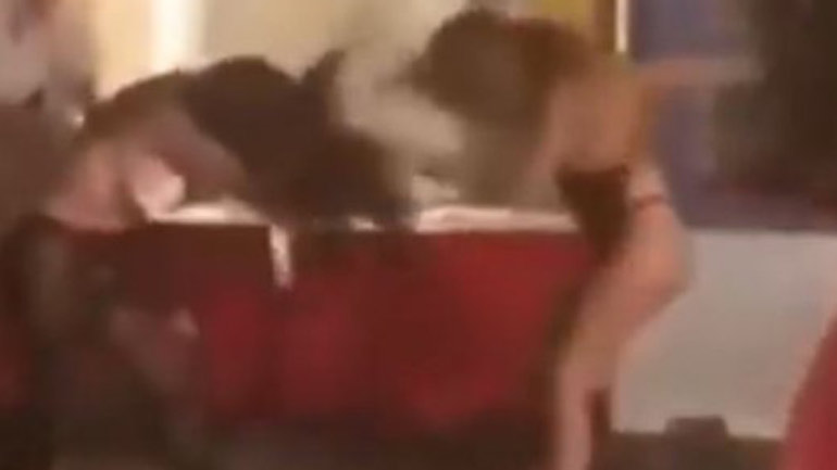 Άγριο ξύλο μεταξύ γυναικών στη Μύκονο