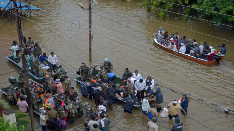 Τραγωδία στην Ινδία: Αυξάνεται διαρκώς ο αριθμός των νεκρών λόγω του μουσώνα