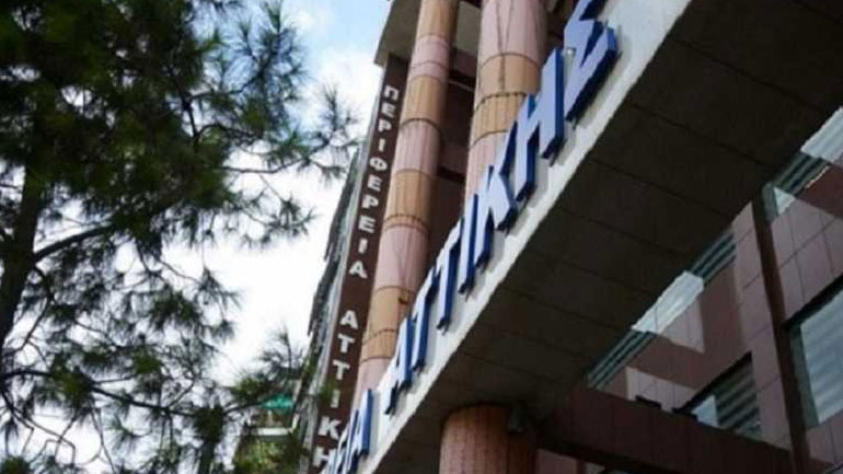 Σε ετοιμότητα οι υπηρεσίες της Περιφέρειας Αττικής – 21 υδροφόρες στην πυρκαγιά στον Υμηττό