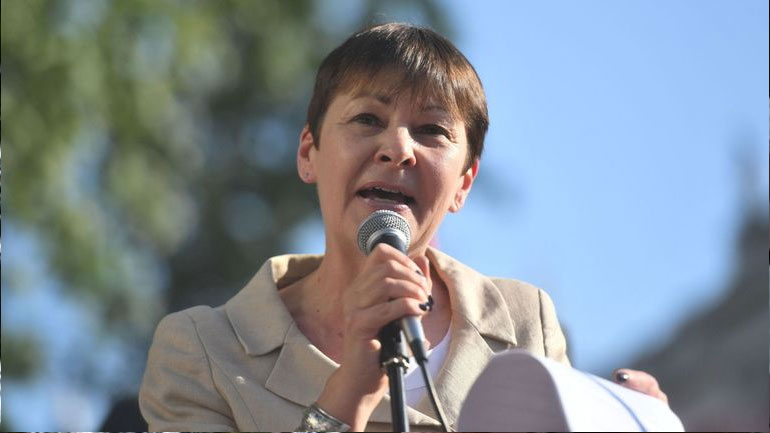 Βρετανία: Κυβέρνηση αποκλειστικά από γυναίκες για να αποφευχθεί το Brexit, προτείνει η Κ. Λούκας