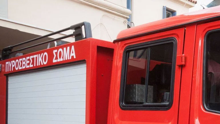 Στις… φλόγες αυτοκίνητο στο Ηράκλειο