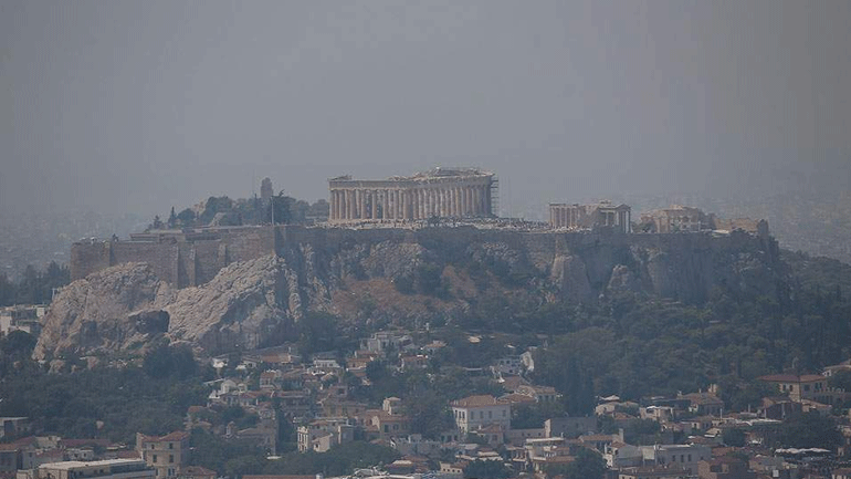Σε 2-3 μέρες από την κατάσβεση της πυρκαγιάς στην Εύβοια θα καθαρίσει η ατμόσφαιρα στην Αθήνα