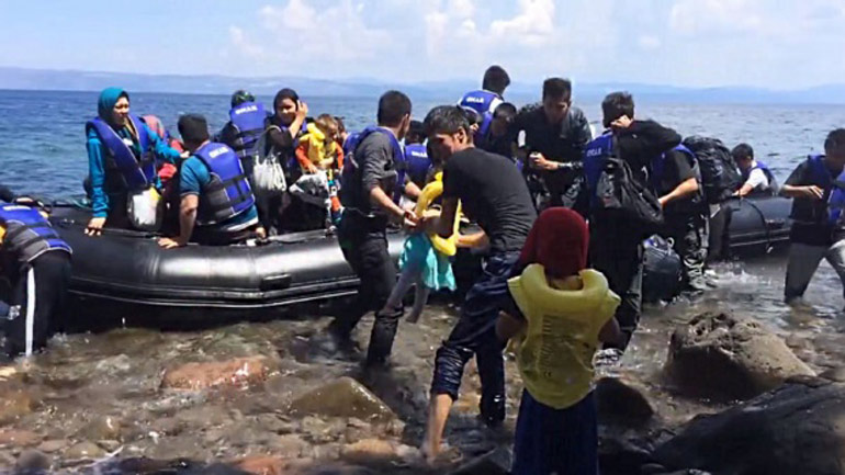 Μετανάστες έβαλαν φωτιά στα Καρδάμυλα της Χίου για να προκαλέσουν τη διάσωσή τους