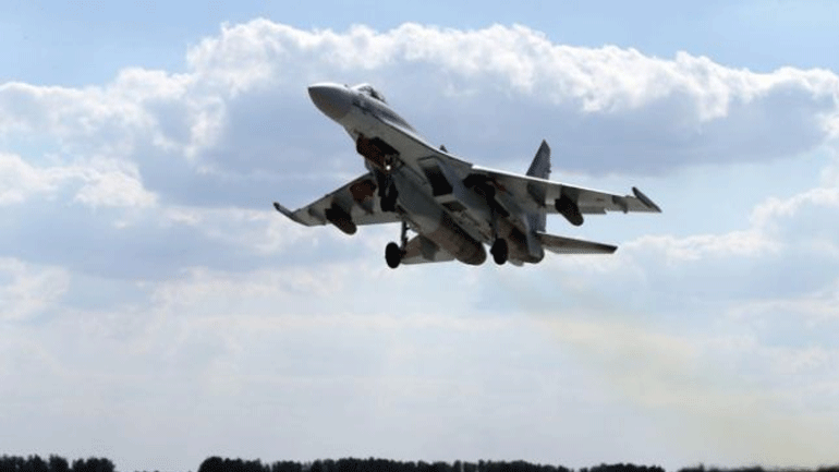 Ρωσικά μαχητικά απώθησαν πολεμικό αεροσκάφος του ΝΑΤΟ