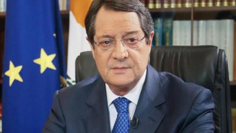 ΑΚΕΛ: Eμπλέκουν τον Νίκο Αναστασιάδη σε ύποπτες διαδρομές χρημάτων