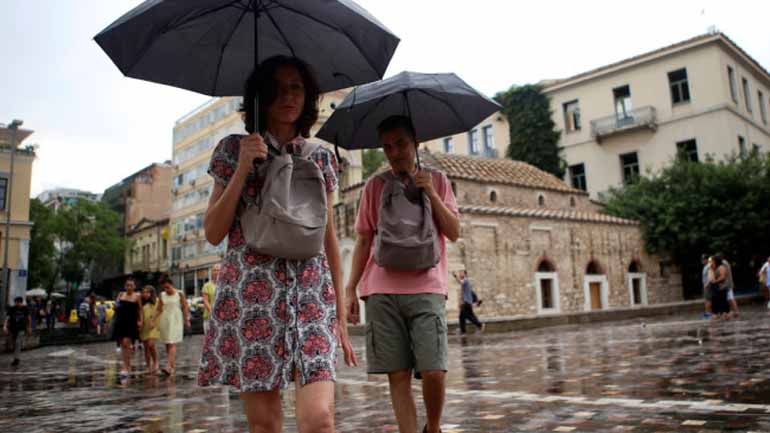 Χαλάει την Παρασκευή ο καιρός – Καταιγίδες, χαλάζι και ισχυροί βοριάδες