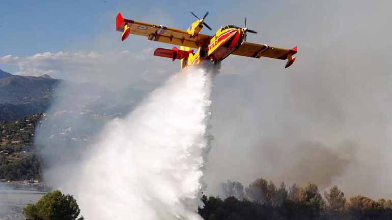 Μαίνονται οι πυρκαγιές στη νότια Γαλλία