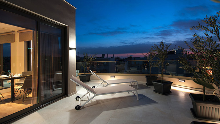 Η εταιρεία Λακιώτης εξοπλίζει κατοικίες και ξενοδοχεία πολλών αστέρων