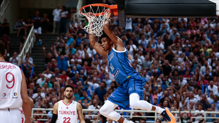 Διπλασίασε τις νίκες της στο «Ακρόπολις» η Ελλάδα, 84-70 την Τουρκία