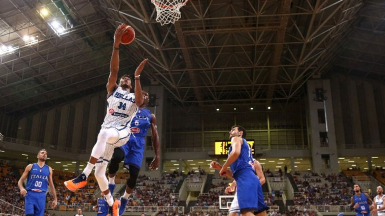 Mπάσκετ: Η mini movie του αγώνα της Εθνικής μας με την Ιταλία Mπάσκετ: Η mini movie του αγώνα της Εθνικής μας με την Ιταλία