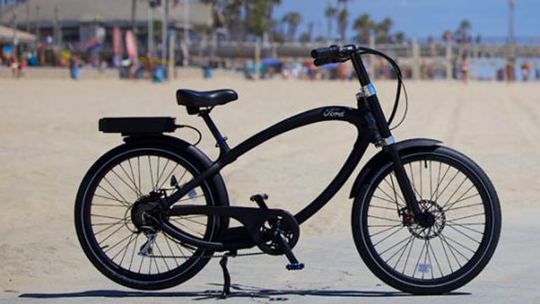 H αυτοκινητοβιομηχανία στρέφεται στους δύο τροχούς