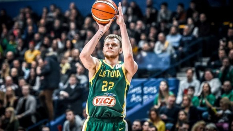 Μπάσκετ: «Κόπηκε» ο Μπέντζιους από την Εθνική Λιθουανίας