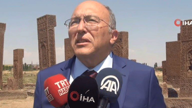 Νεκρός σε τροχαίο ο Τούρκος υφυπουργός Πολιτισμού