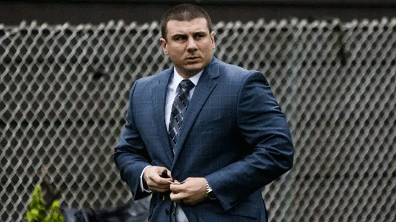 ΗΠΑ: Απολύθηκε ο αστυνομικός που είχε πνίξει Αφροαμερικανό κατά τη σύλληψη