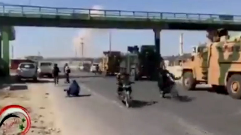 Οργισμένη αντίδραση της Άγκυρας για τον ρωσικό βομβαρδισμό της τουρκικής φάλαγγας Οργισμένη αντίδραση της Άγκυρας για τον ρωσικό βομβαρδισμό της τουρκικής φάλαγγας