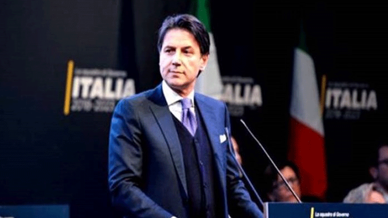 Υποβάλλει την παραίτησή του ο πρωθυπουργός της Ιταλίας Τζουζέπε Κόντε