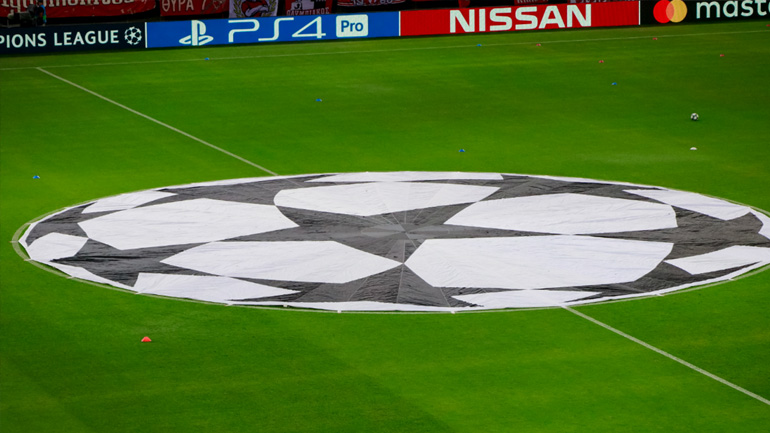 Το σεντόνι απλώθηκε στο κέντρο του φαληρικού γηπέδου