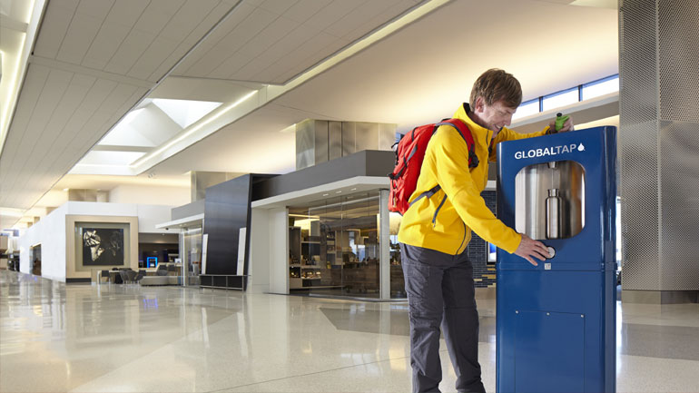 Τέλος στην πώληση πλαστικών μπουκαλιών νερού βάζει το Διεθνές Αεροδρόμιο του Σαν Φρανσίσκο