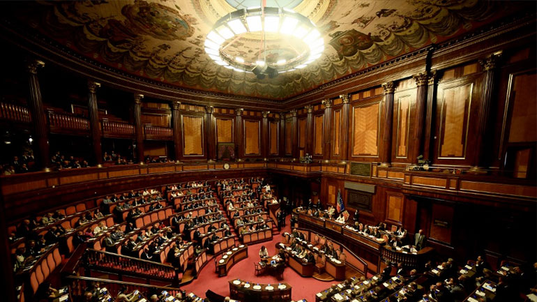 Ιταλία: Ο Ματαρέλα επιδιώκει να δoθεί σύντομα λύση στον γρίφο κυβέρνηση ή εκλογές