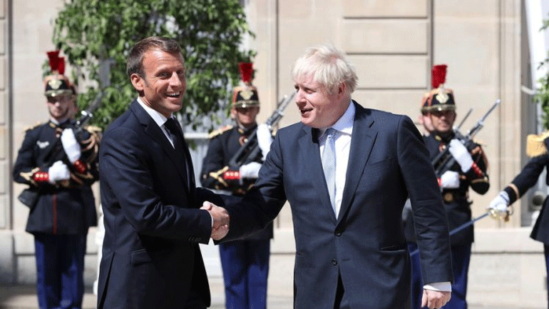 Τζόνσον προς Μακρόν: «Θέλω συμφωνία και είναι εφικτή»