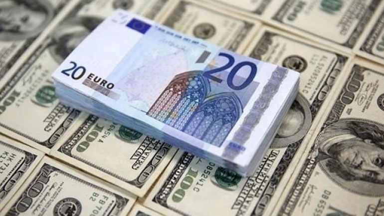 Ενισχύεται το ευρώ έναντι του δολαρίου
