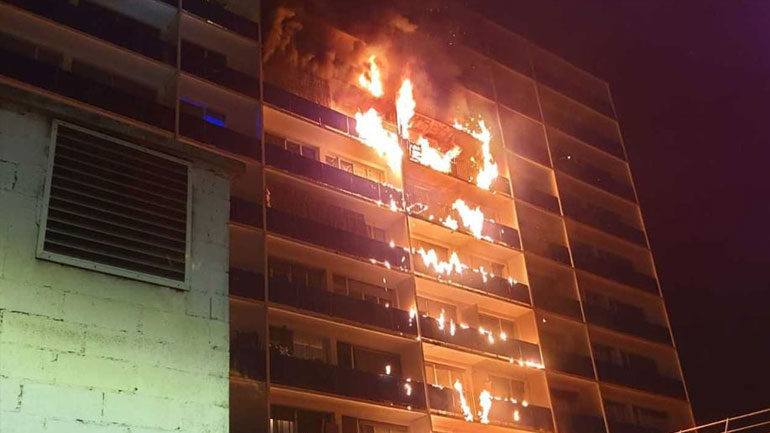 Γαλλία: Πυρκαγιά σε νοσοκομειακό συγκρότημα έξω από το Παρίσι – Τουλάχιστον ένας νεκρός