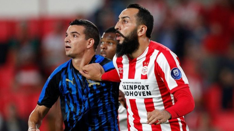 Ο Μήτρογλου «χόρεψε» δύο αντιπάλους του στο ντεμπούτο του με την Αϊντχόφεν και καταχειροκροτήθηκε