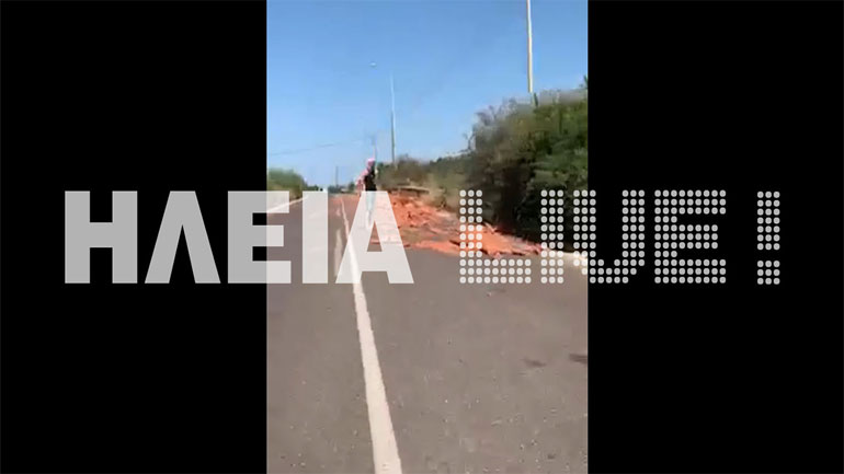 Ε.Ο. Πύργου – Κυπαρισσίας: Σκόρπισε το φορτίο με τα κεραμίδια – Από θαύμα δεν υπήρξαν θύματα