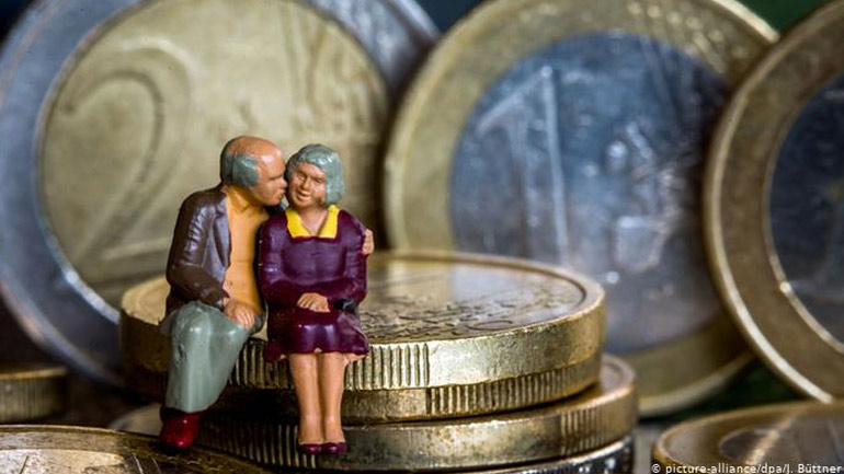 Τριπλασιάστηκαν οι εργαζόμενοι συνταξιούχοι στη Γερμανία