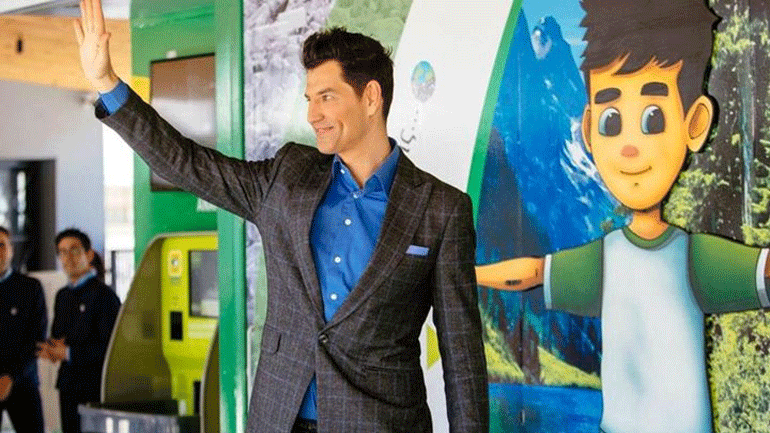 Το ηχηρό μήνυμα του Σάκη Ρουβά για την καταστροφή στον Αμαζόνιο!