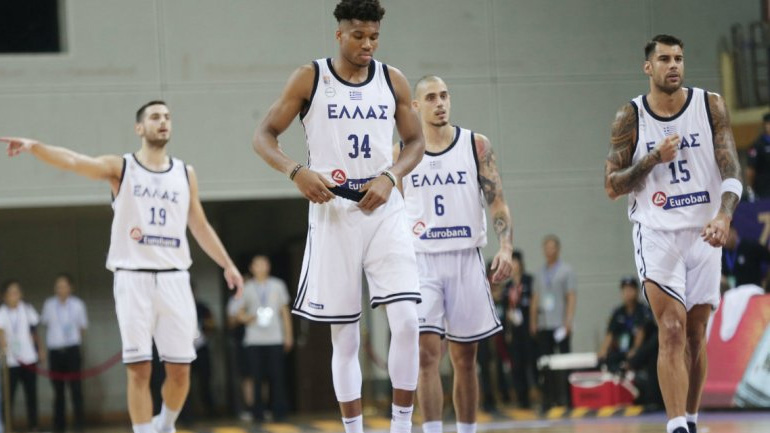 Yahoo: «Ο Αντετοκούνμπο είναι ο κορυφαίος παίκτης του Παγκοσμίου Κυπέλλου»