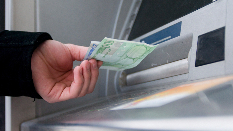 Πλήρης άρση των capital controls