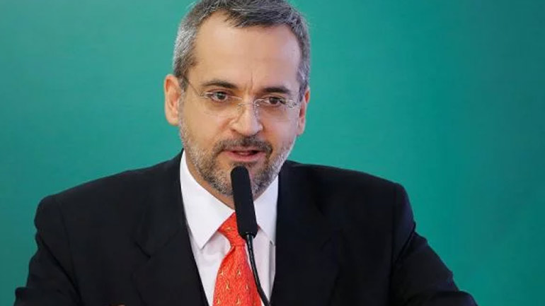 Βραζιλία: Ύβρεις και προσβολές σε βάρος του Μακρόν από τον υπουργό Παιδείας