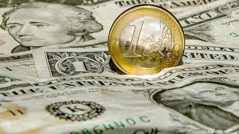 Ανοδικά κινείται το ευρώ έναντι του δολαρίου