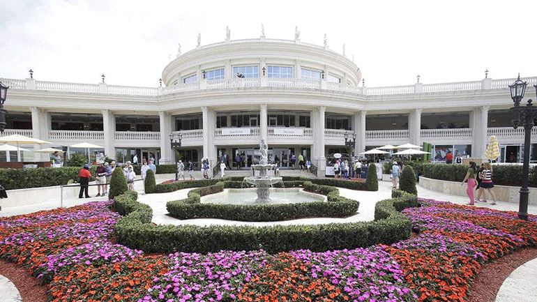 «Φήμες» ότι το ξενοδοχείο του Τραμπ στο Μαϊάμι έχει κοριούς – Οργισμένο tweet από τον πρόεδρο των ΗΠΑ