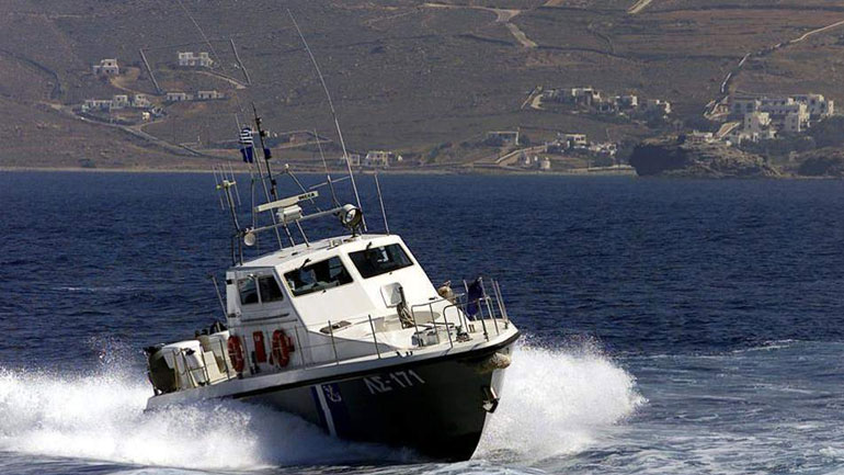 Στη Νεάπολη οι 80 μετανάστες που εντοπίστηκαν σε ιστιοφόρο στα Αντικύθηρα